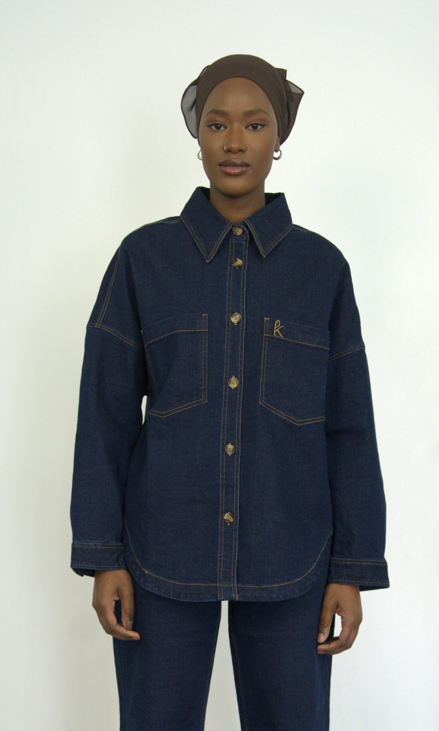 veste en jean oversize modeste