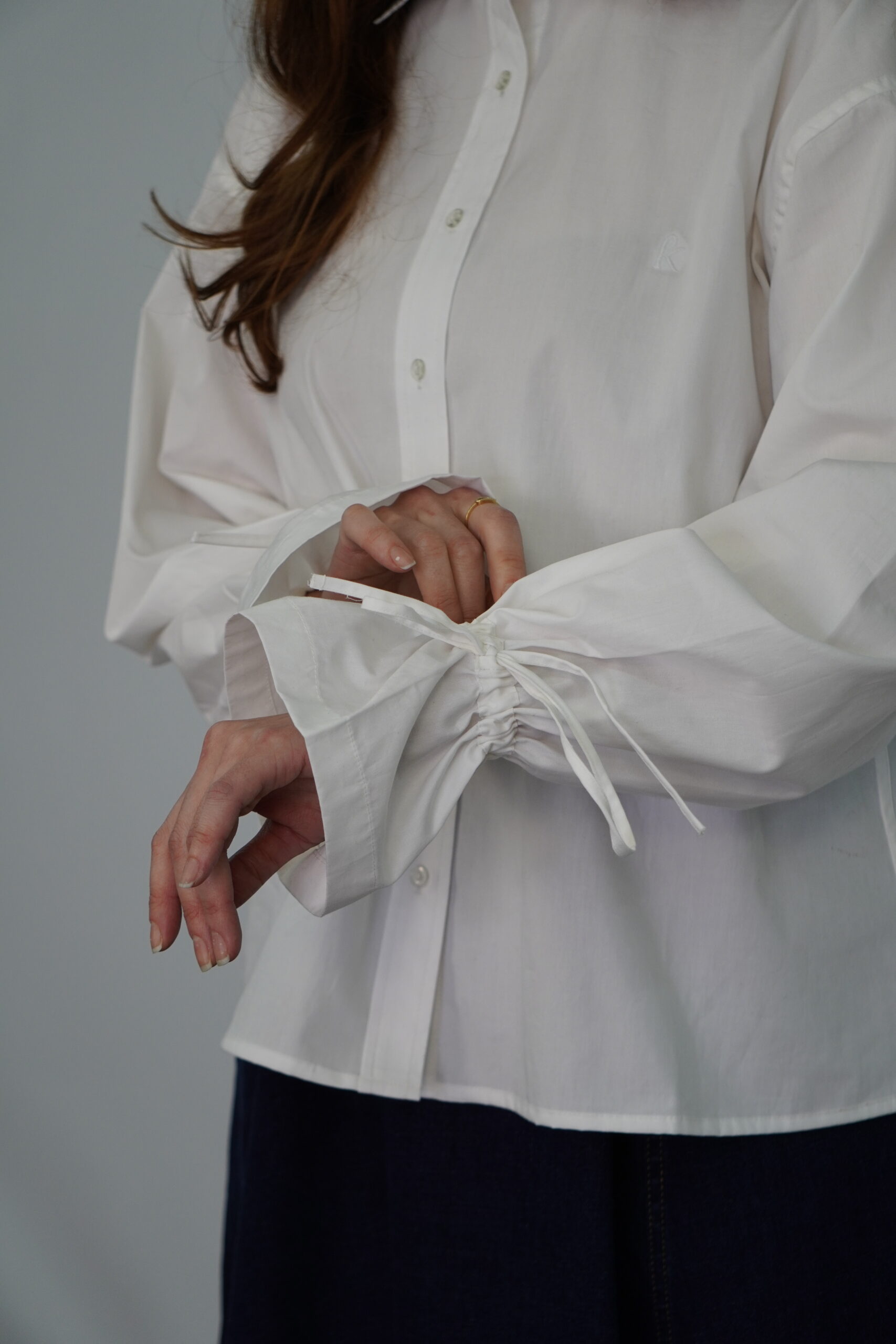 chemise oversize à volants modeste