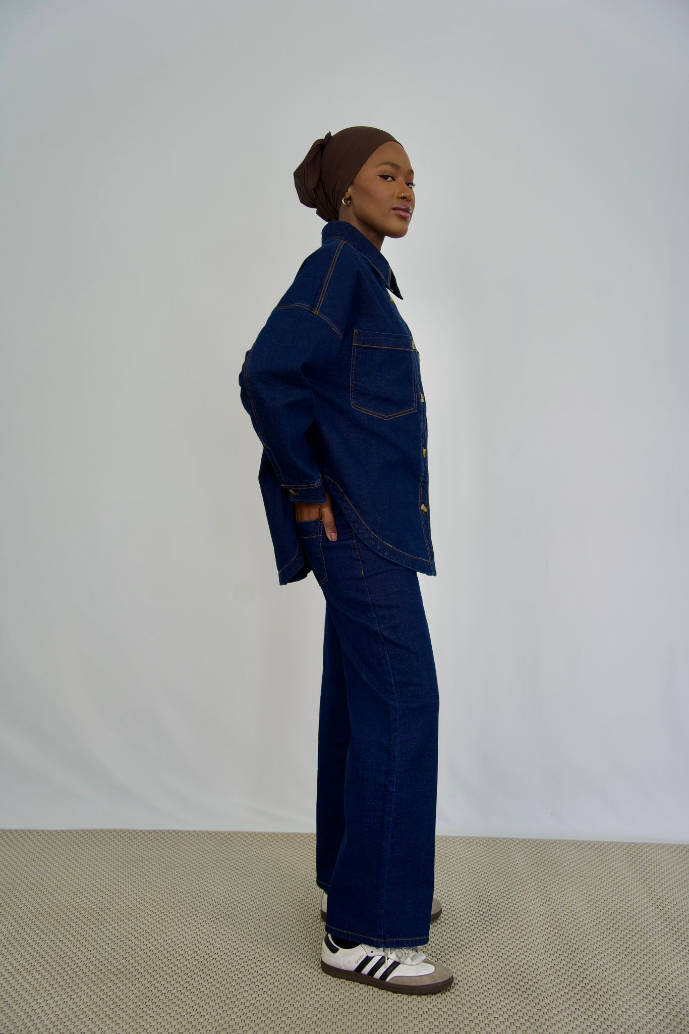 veste en jean oversize modeste